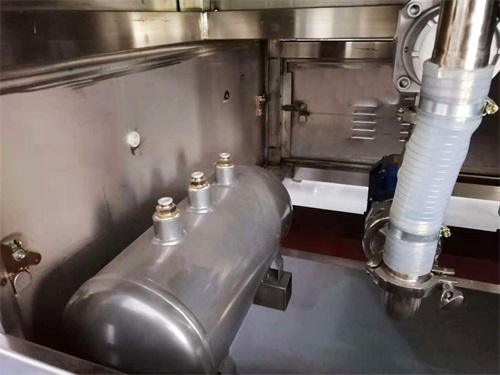 做好食用油灌裝機的日常維護與保養(yǎng)，使用十年沒毛病