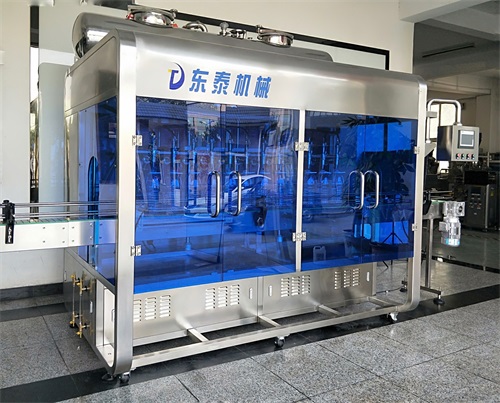 年終慶典，全自動食用油灌裝機(jī)紅毯走秀