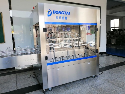 食用油灌裝機(jī)因細(xì)節(jié)而受歡迎，山東東泰為其助力