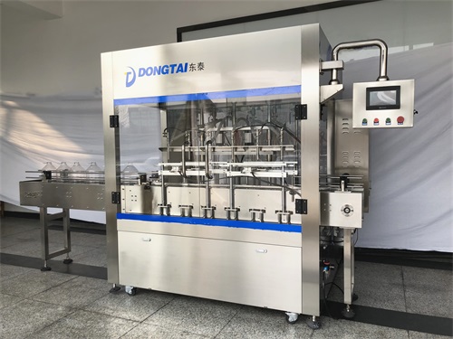 這小型食用油灌裝機(jī)也忒強(qiáng)了，看著就喜歡